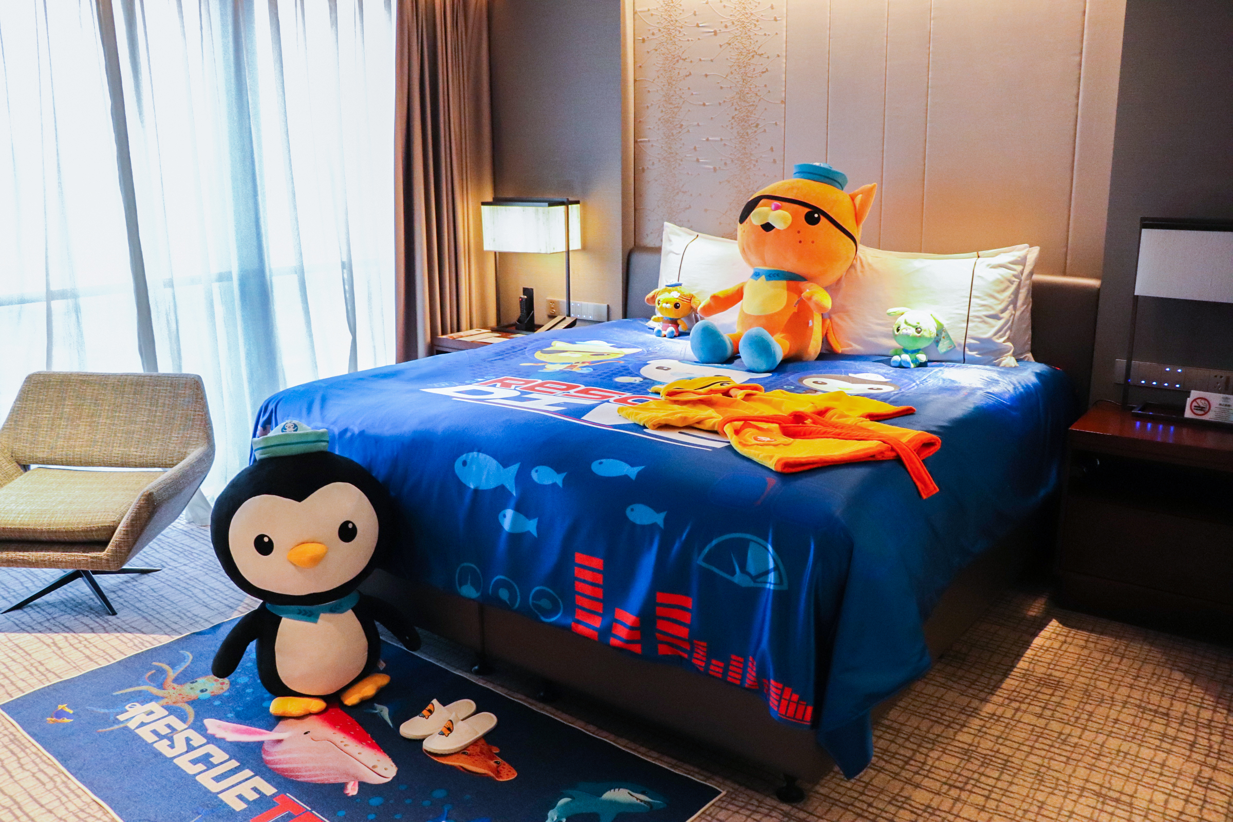 FAMILY THEMED SUITE
