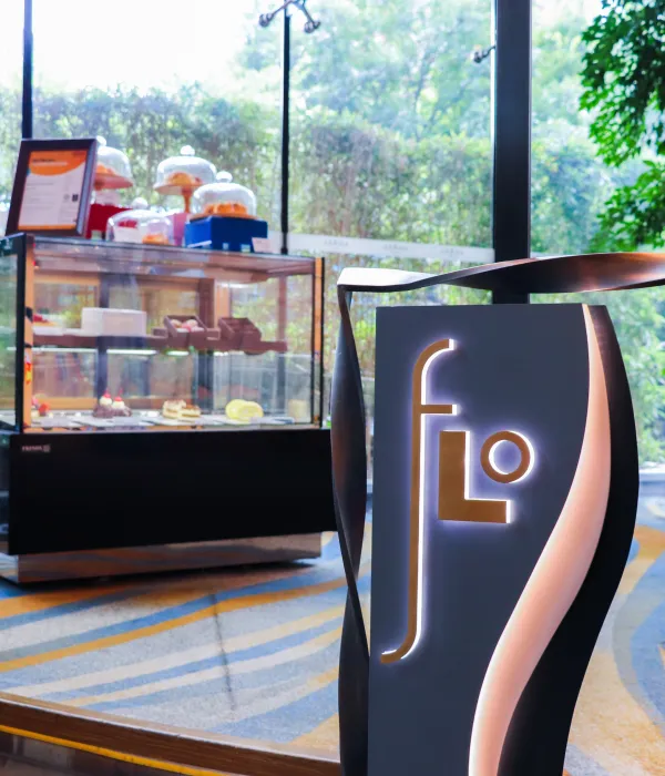 FLO Lobby Bar