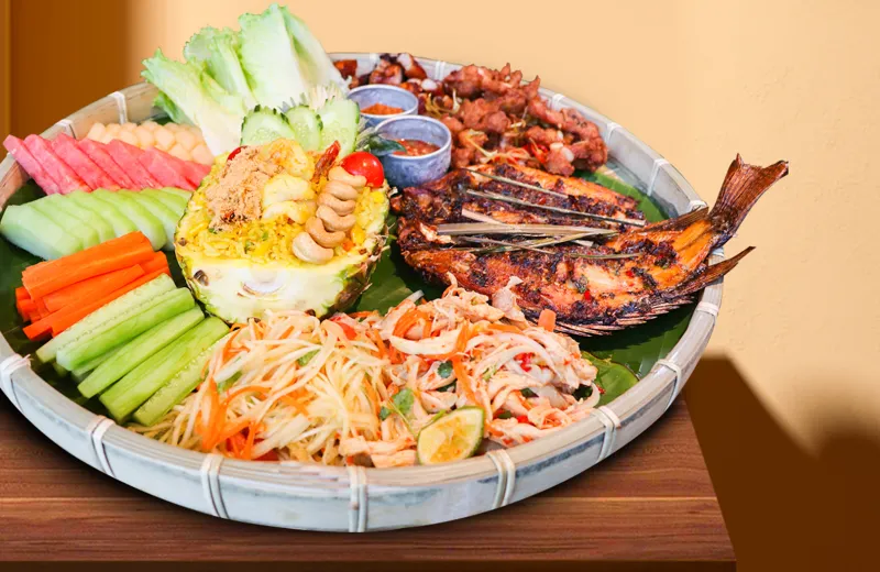 Thai Feast at Your Fingertips