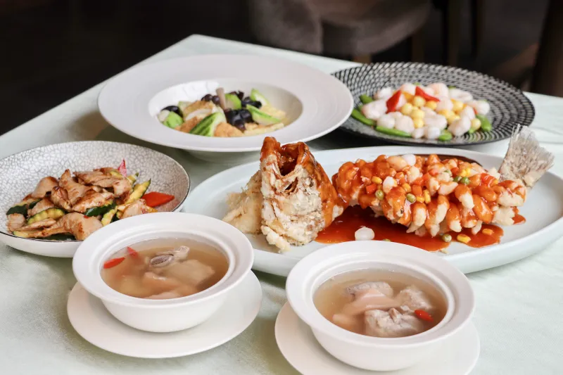 Classic Chinese Set for Two